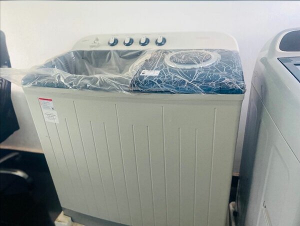 SAMSUNG WASHING MACHINE TWIN TOP 14KG.