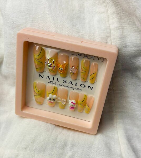 Ongles Press-Ons Design Banane