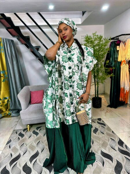 Robe Caftan Florale Élégante