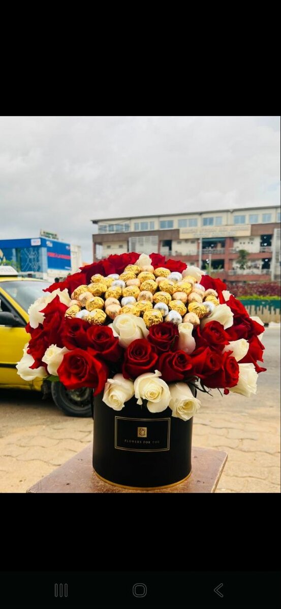 Boîte de Roses et Chocolats