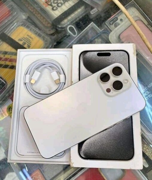 iPhone 15 Pro Max 512GB