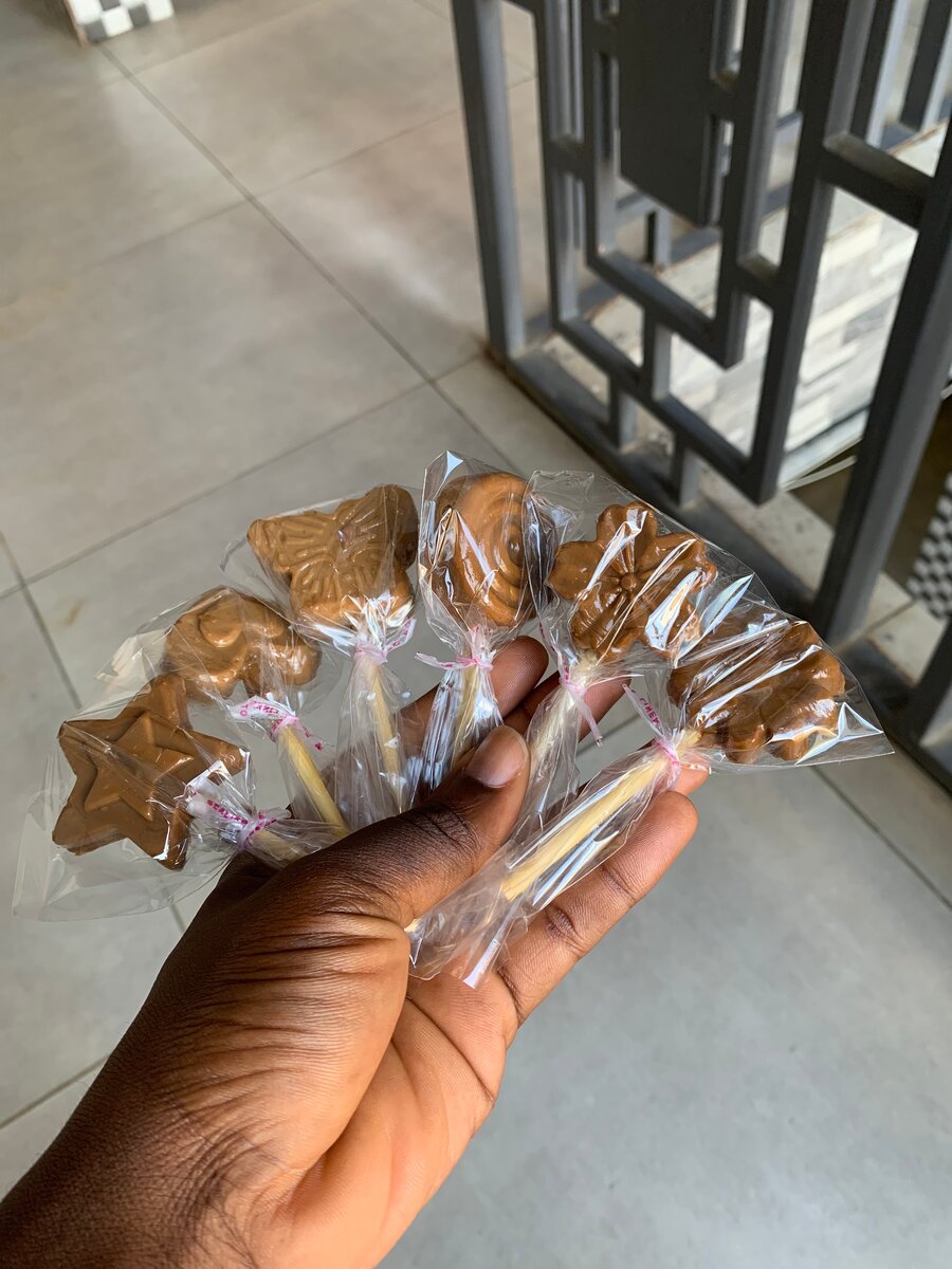 Sucettes chocolat festives