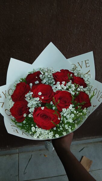 Bouquet de roses rouges élégantes