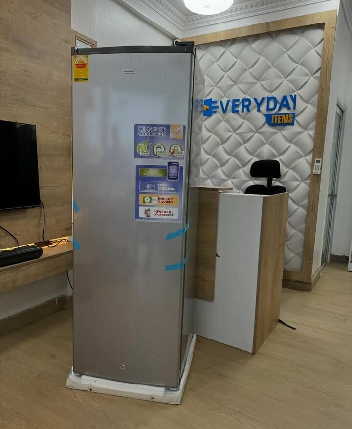 Nasco 242L standing freezer