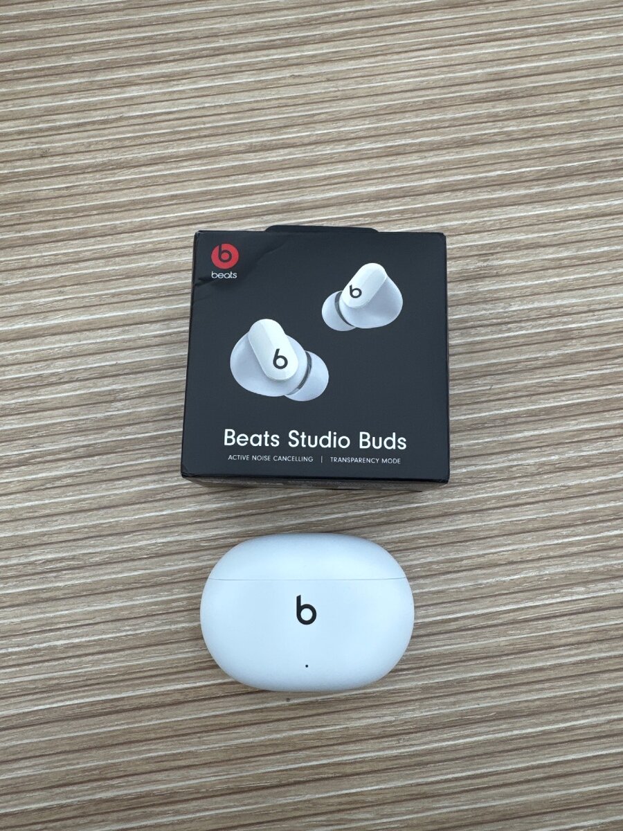 Beats Studio Buds