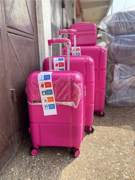 Four in one quality anti crack traveling bag