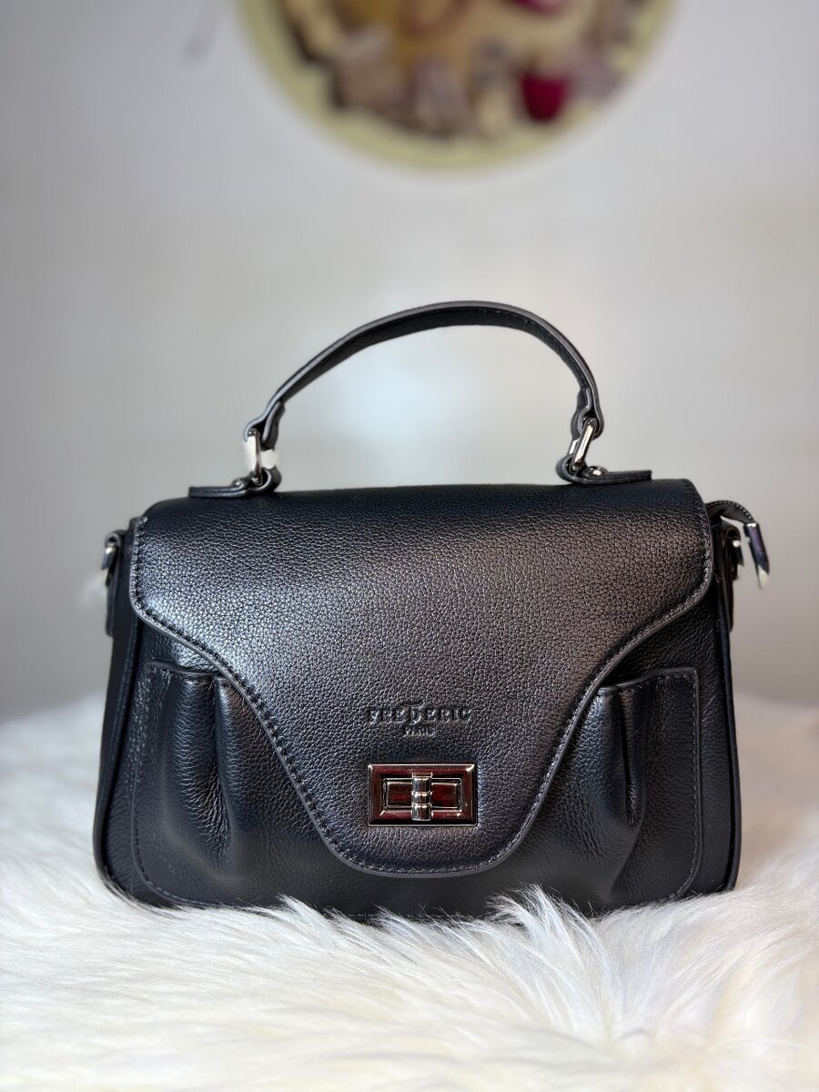 Sac à main en cuir élégant