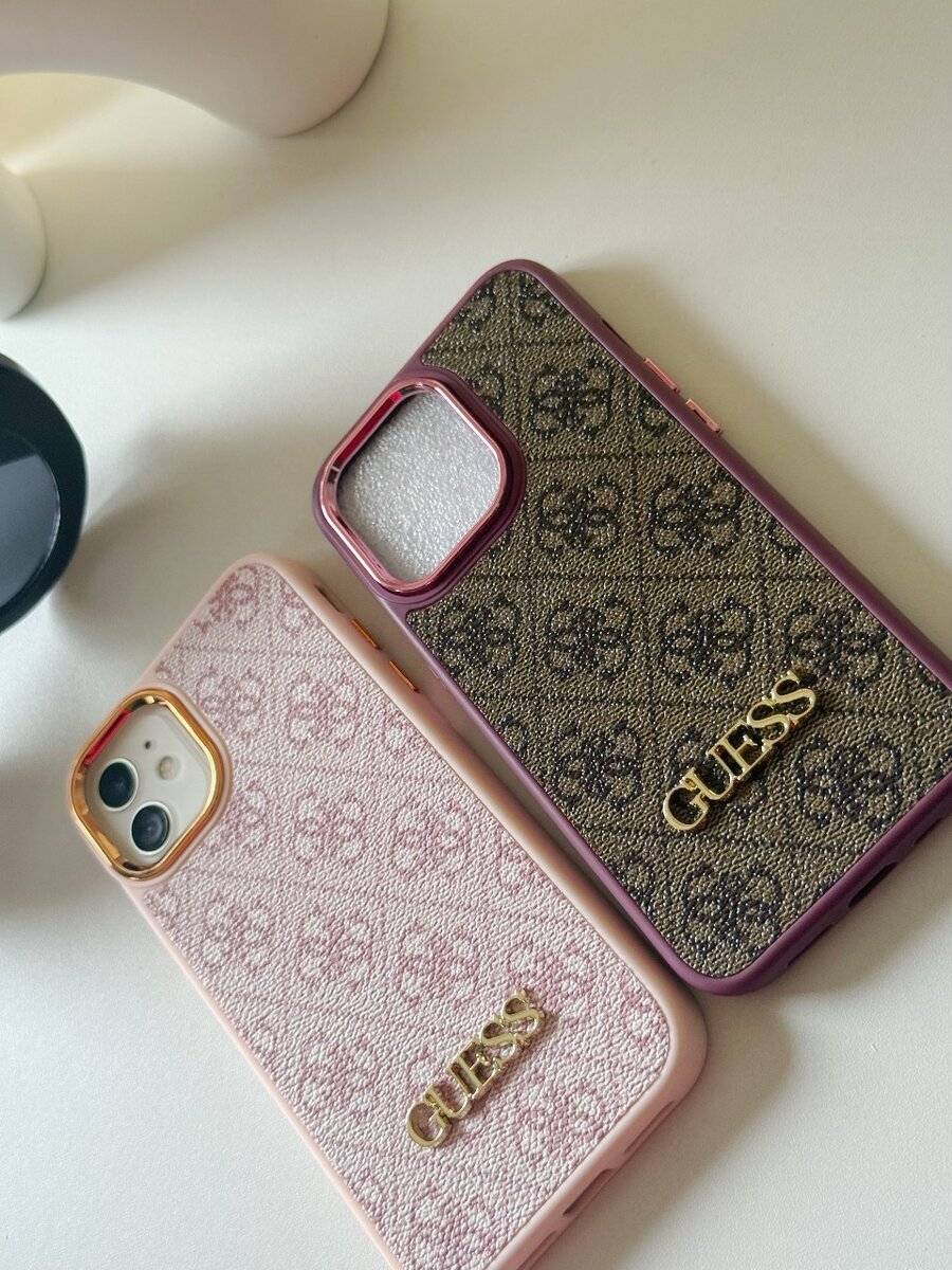 Coque GUESS pour iPhone élégante