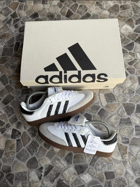 Adidas Samba Sneakers