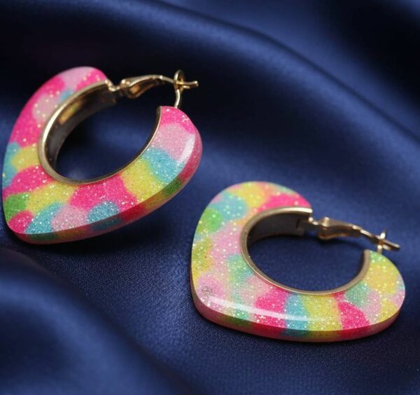 Boucles d'oreilles colorées brillantes