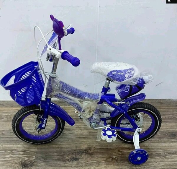 Vélo enfant avec stabilisateurs