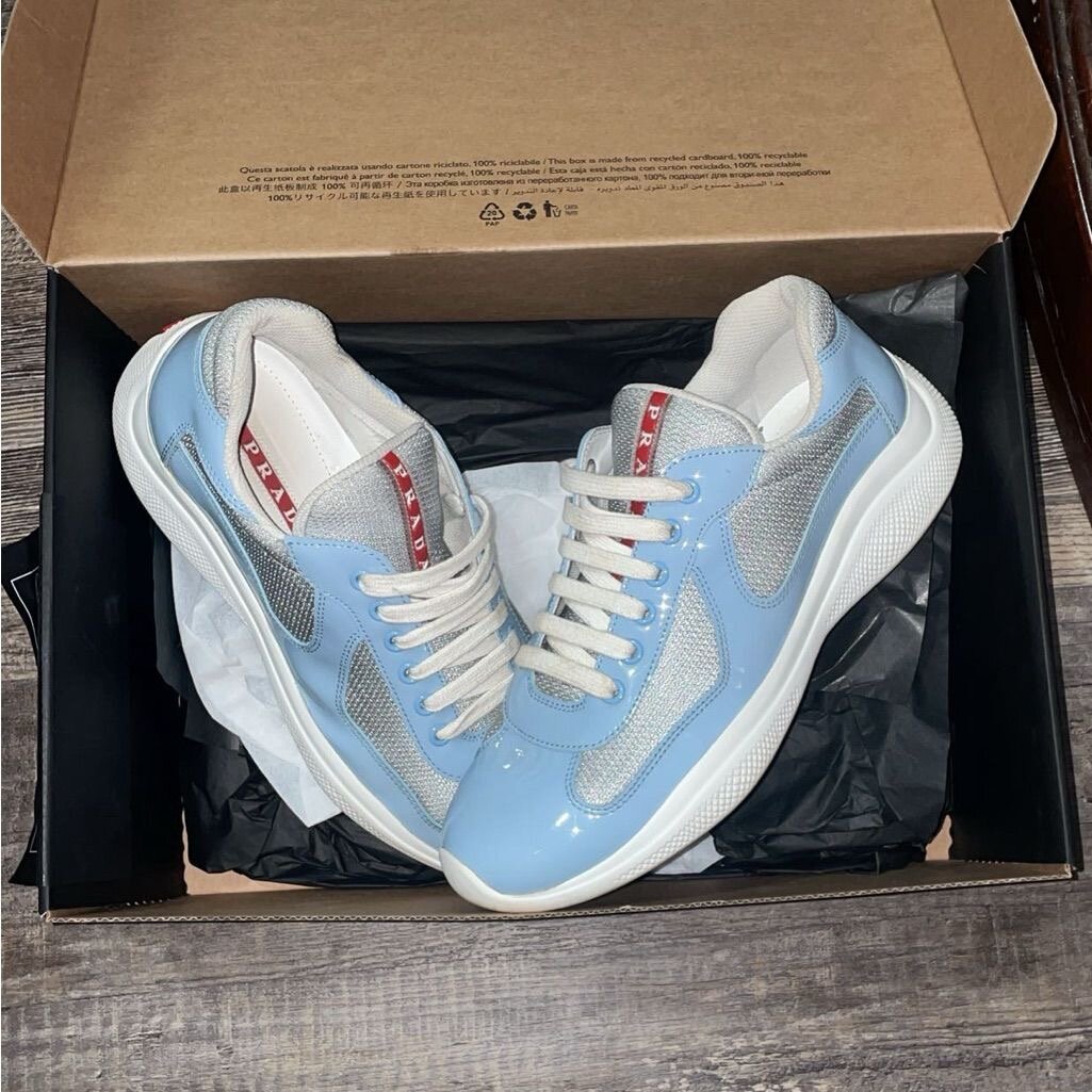 Baskets Prada élégantes