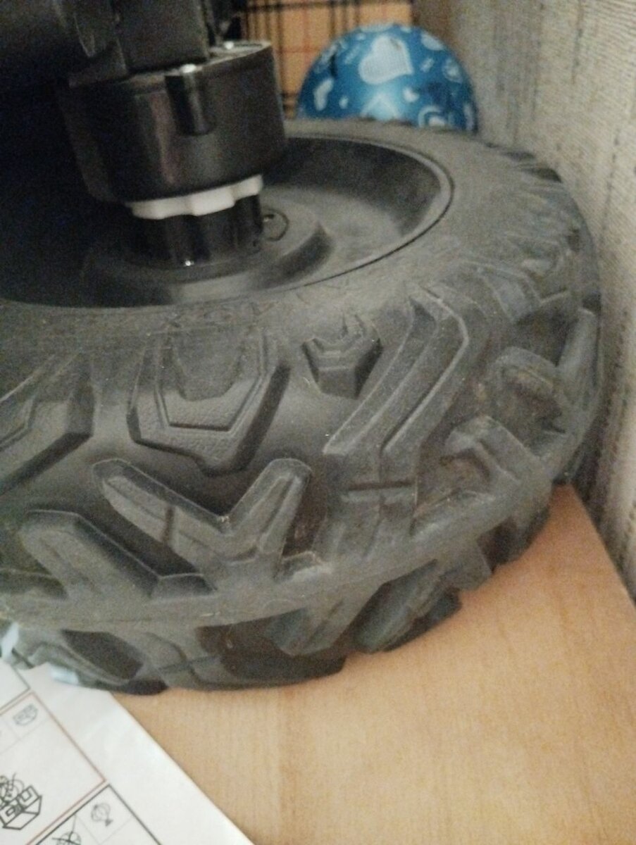 Детский электромобиль новый