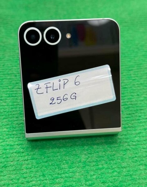 Samsung Galaxy ZFlip 6 256 Go