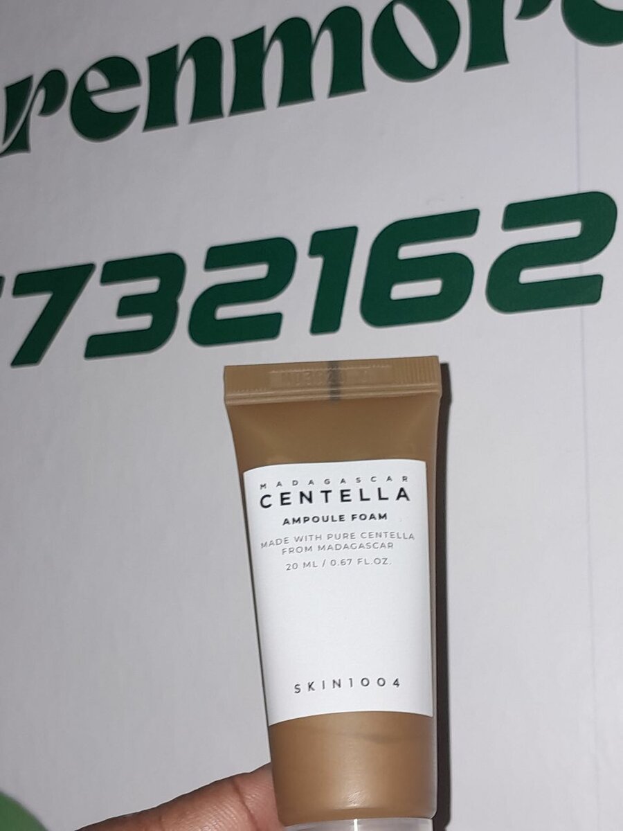 Skin 1004 Madagascar Centella Ampoule Foam cleanser 30ml