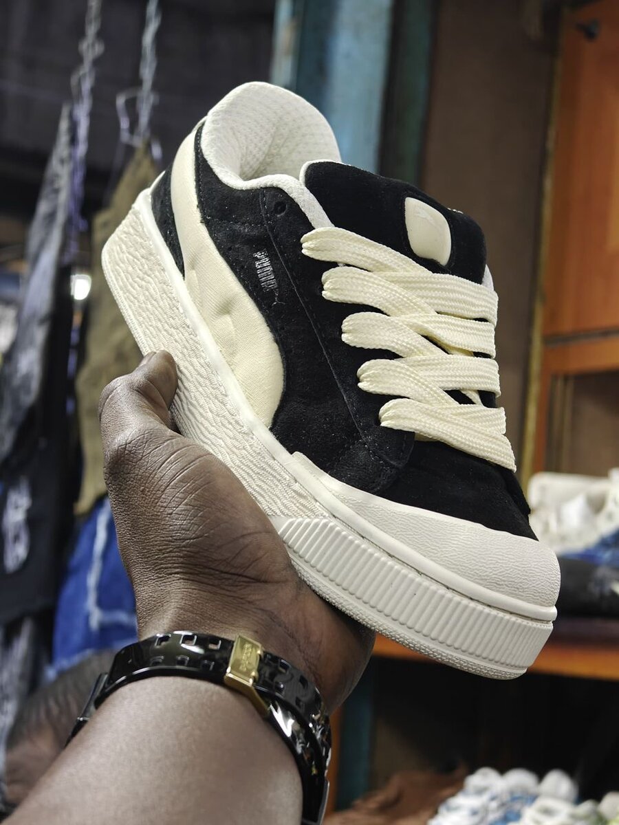 Chaussures en daim sportive