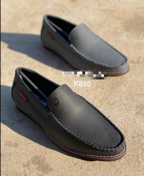 original comfortable men's moccasins with flat soles