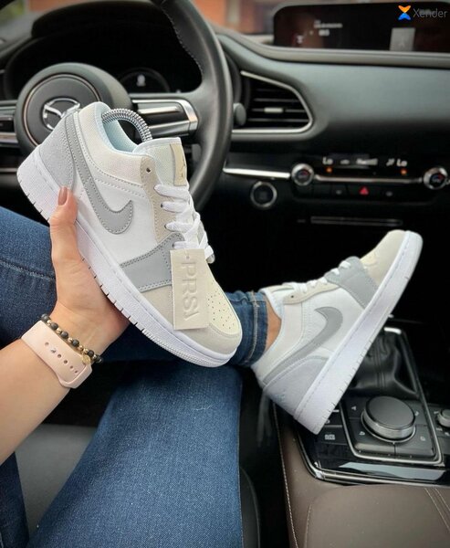 Baskets blanches unisexes tendance