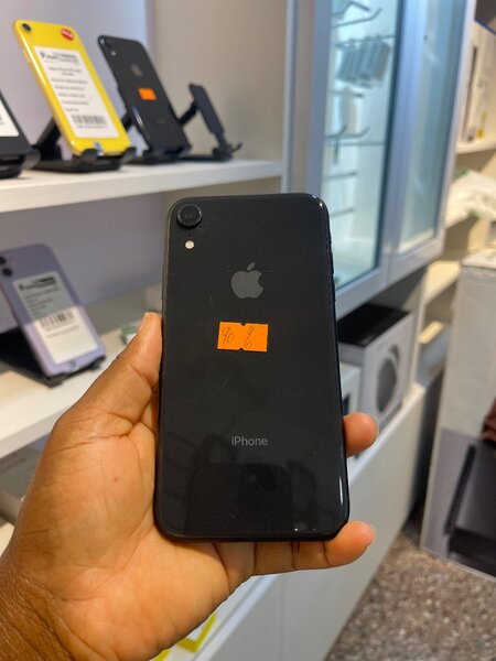 iPhone XR 64GB