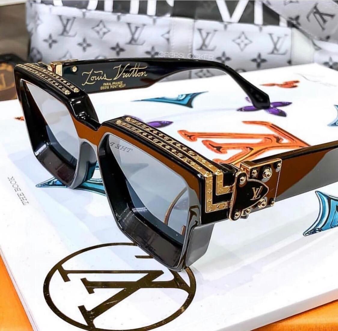 Lunettes de soleil chic LV