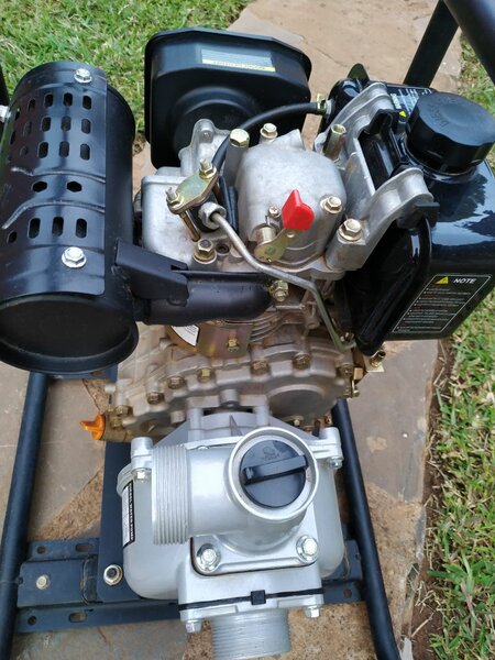 2 MAGNUM 6HP DIESEL WATERPUMP