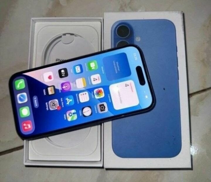 iPhone 16 Bleu 256 Go