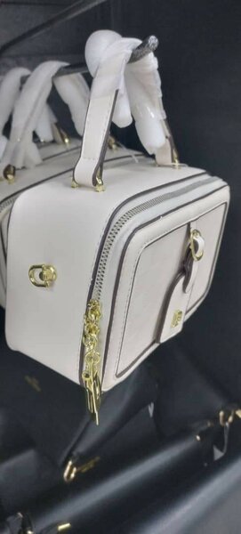 Sac à main élégant en cuir