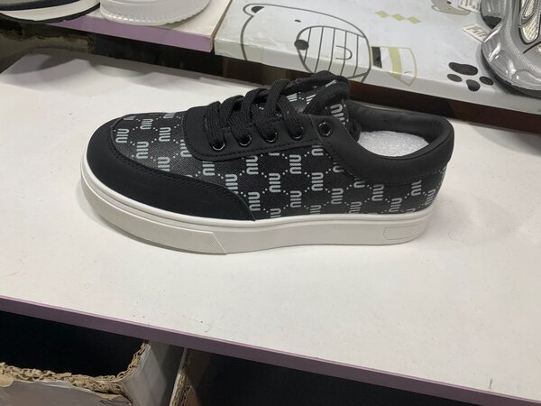 Полу классические кеды