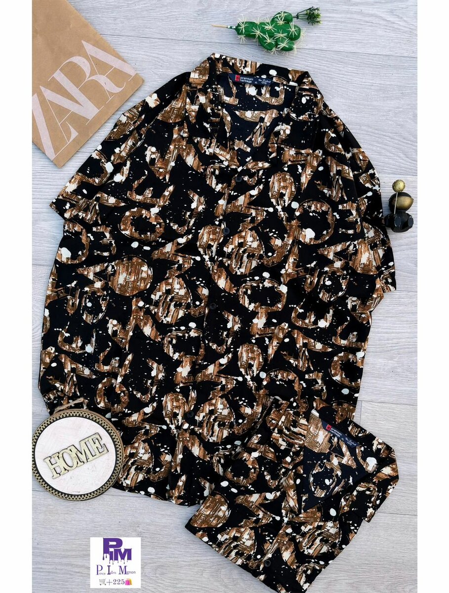 Chemise à motifs abstraits