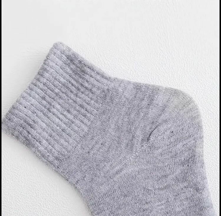 Chaussettes grises confortables