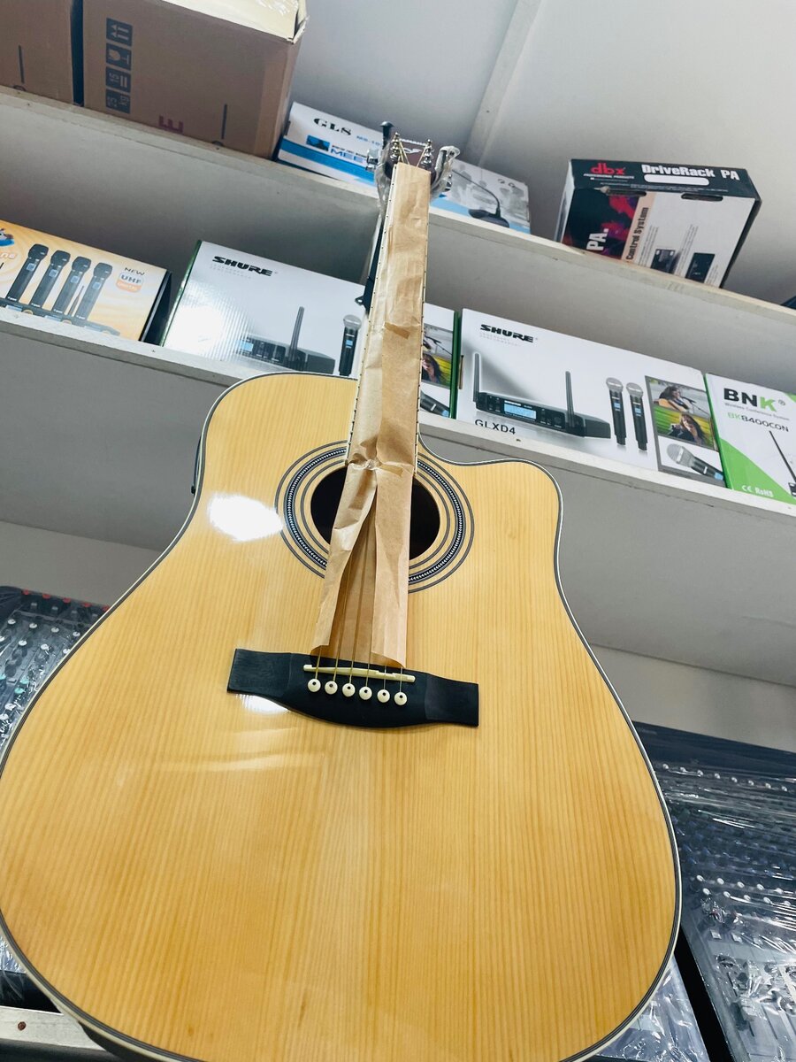 🛍️ Guitare Electro Acoustique