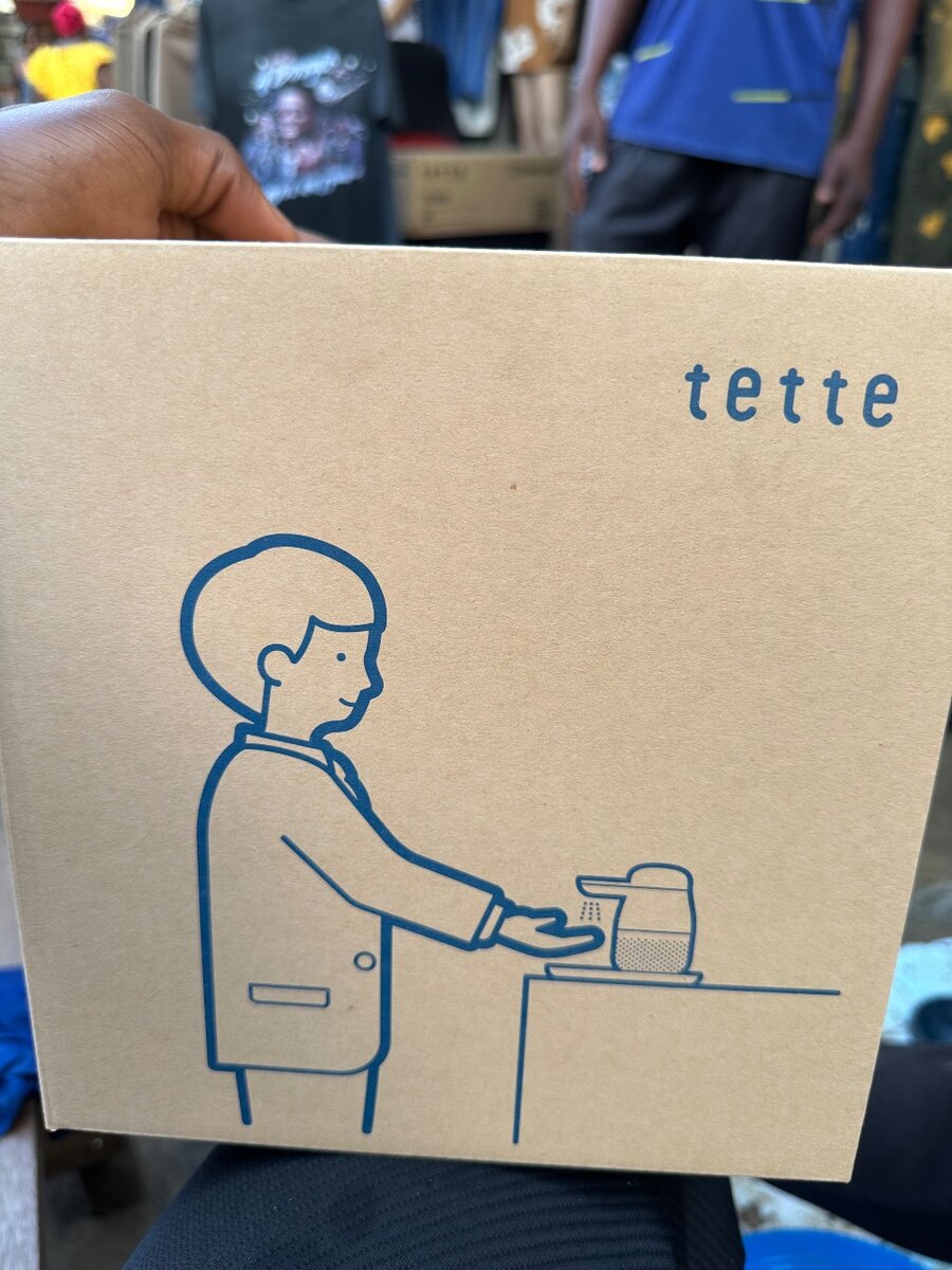 Gel main automatique