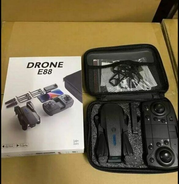 Drone pliable E88 avec télécommande