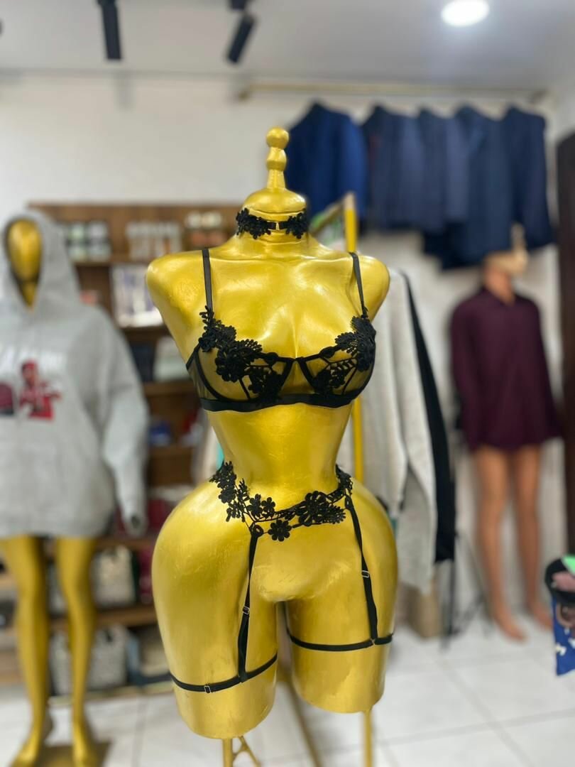 Ensemble lingerie dentelle noire