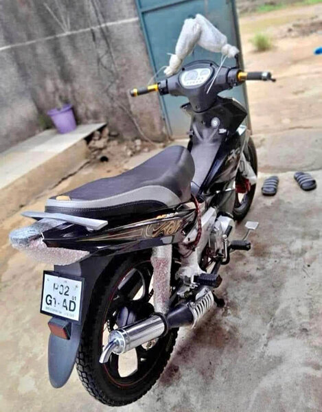 Moto scooter urbain élégant