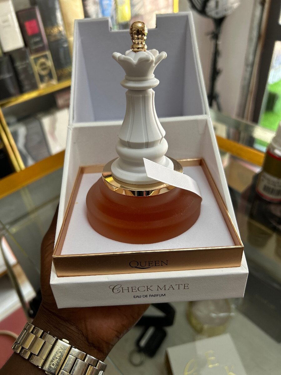 Queen check mate by Armaf