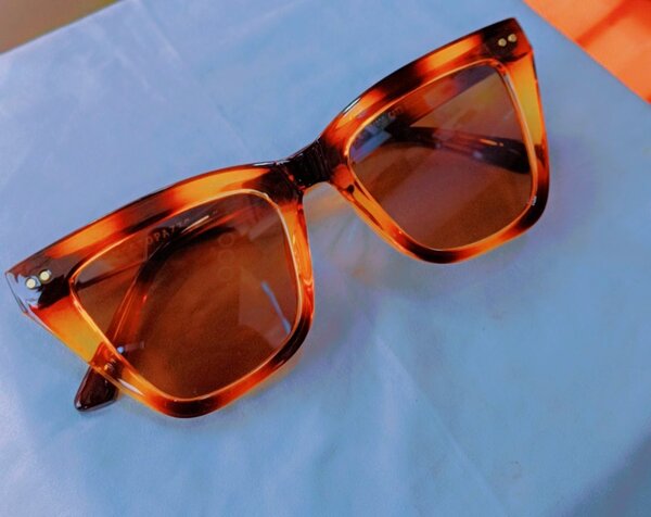 Lunettes de soleil vintage chic