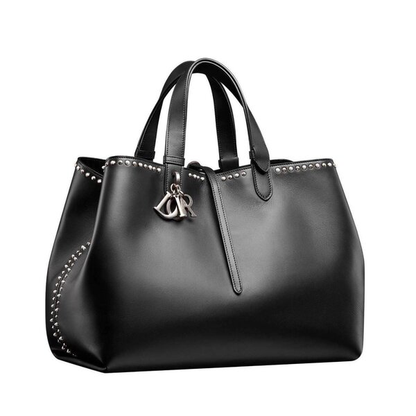 Sac à main en cuir noir