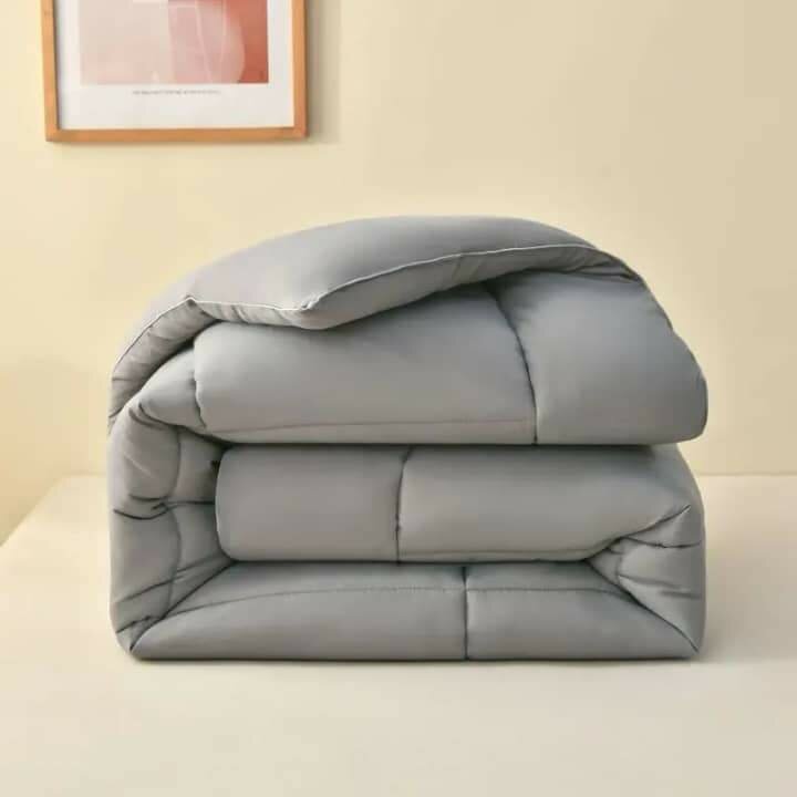 Couette Grise Confortable