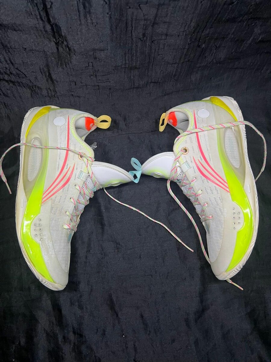 Li-ning way of Wade 808 V2