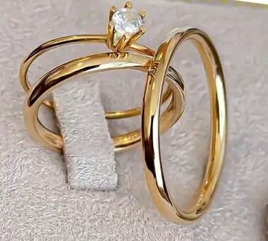 Bague de mariage en or et diamant