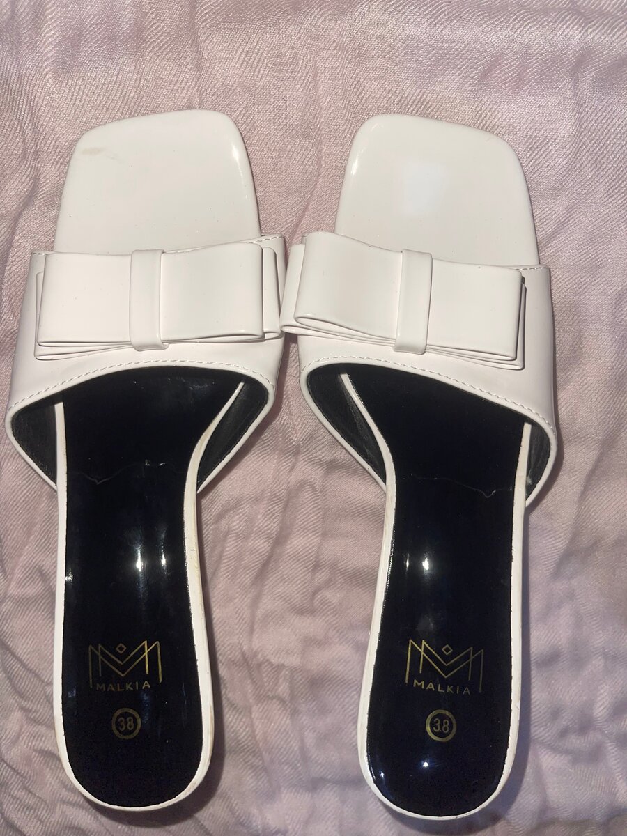 Mules élégantes en cuir