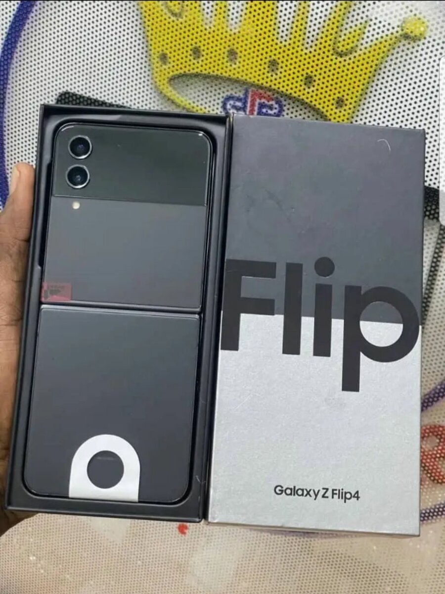 Samsung Galaxy Z Flip4