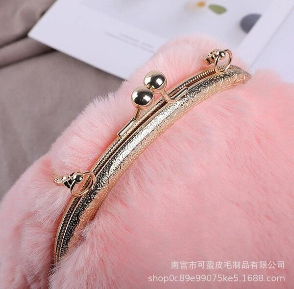 Ladies fluffy luxury bag