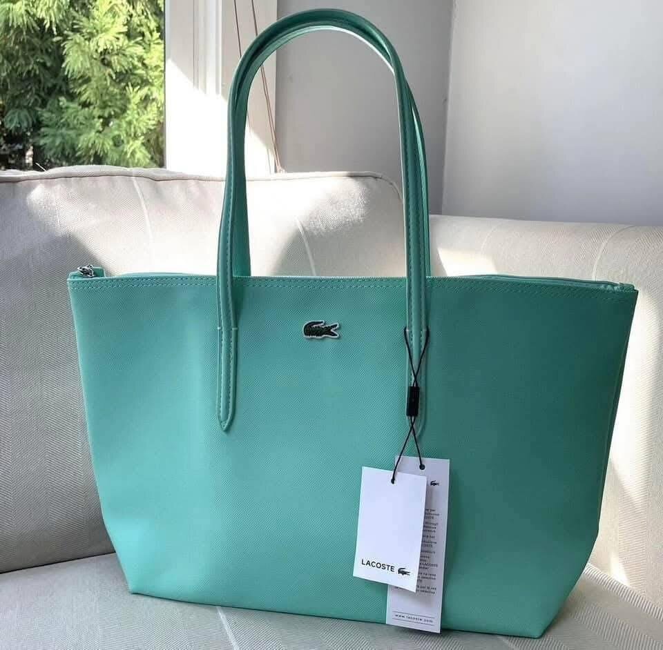 Sac fourre-tout Lacoste élégant