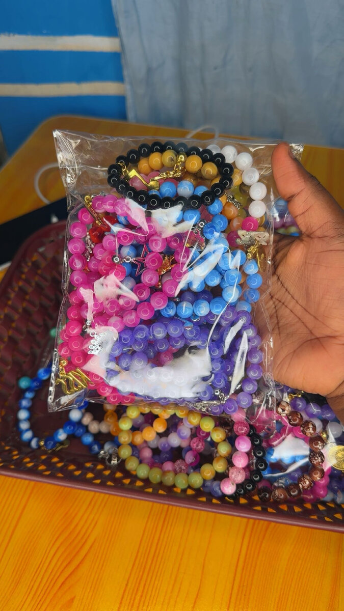 Bracelets en perles colorées