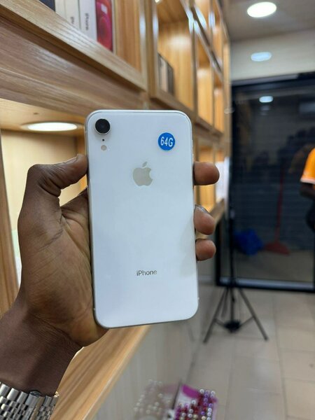 Iphone xr capacité 64