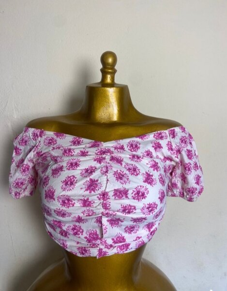 Top sans manches en dentelle floral