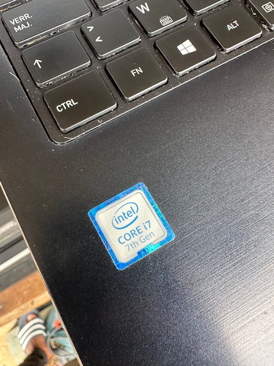 Ordinateur portable Intel Core i7 7e Gen