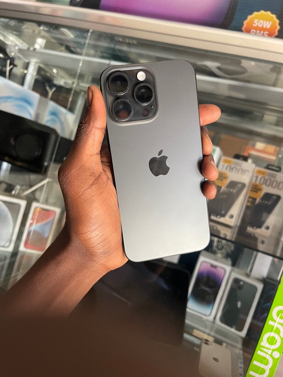 Preowned IPhone 15promax 256gb